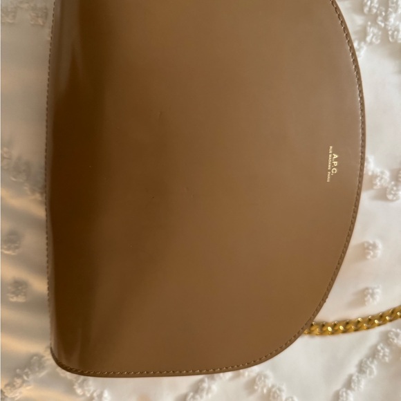 A.P.C. Demi Lune Bag with Chain Strap Patent Leather Beige APC - Picture 2 of 11